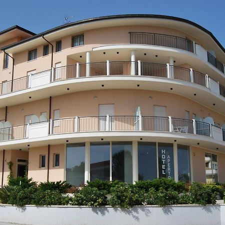 Hotel Europa Nereto Dış mekan fotoğraf