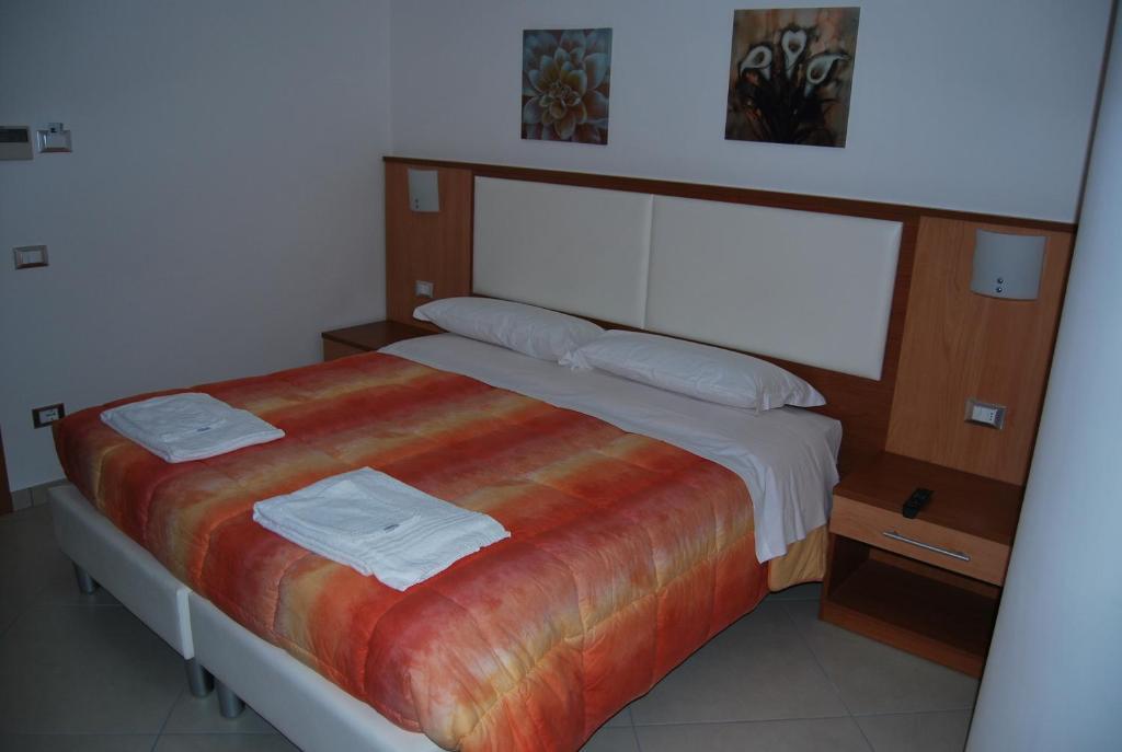 Hotel Europa Nereto Oda fotoğraf