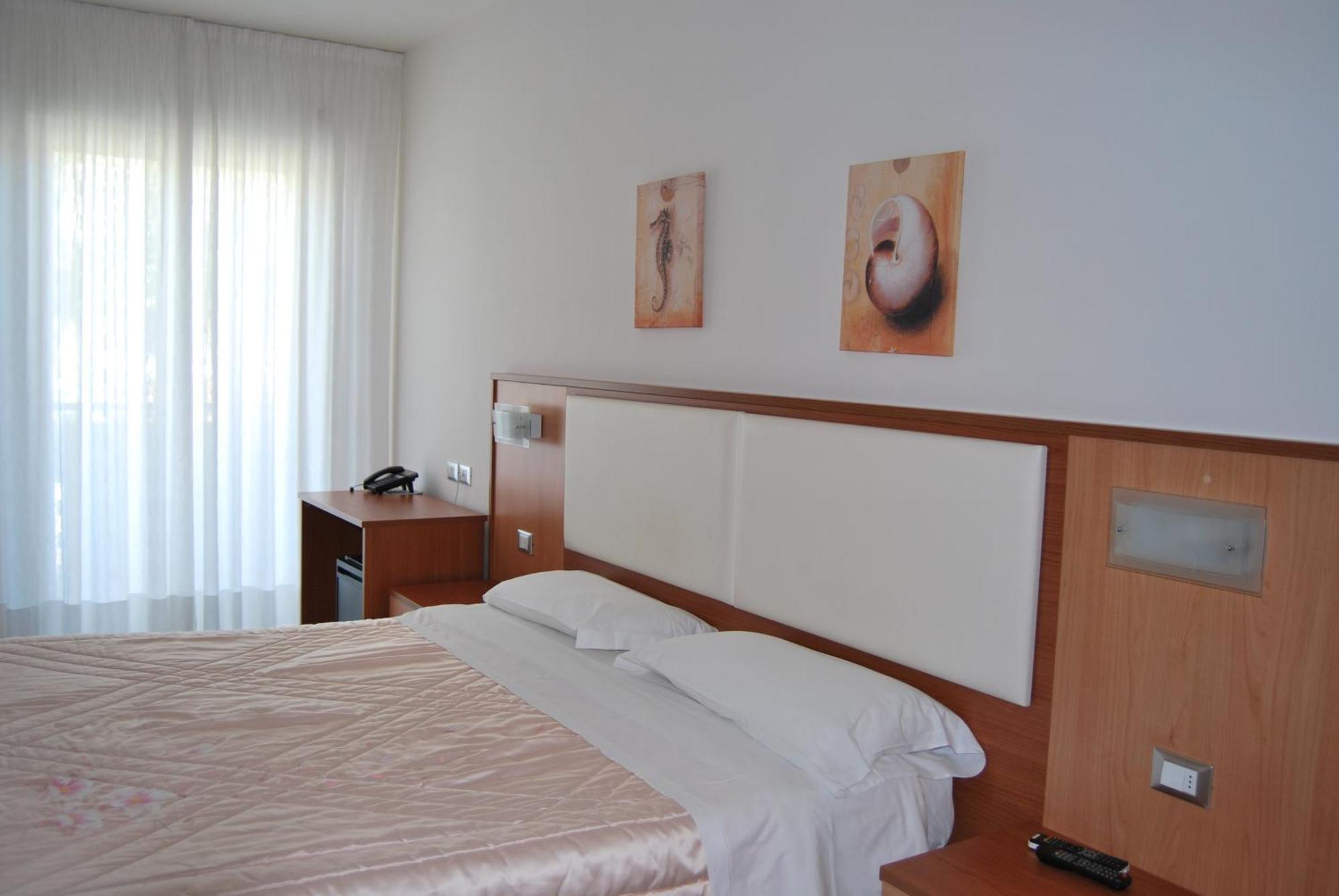 Hotel Europa Nereto Dış mekan fotoğraf