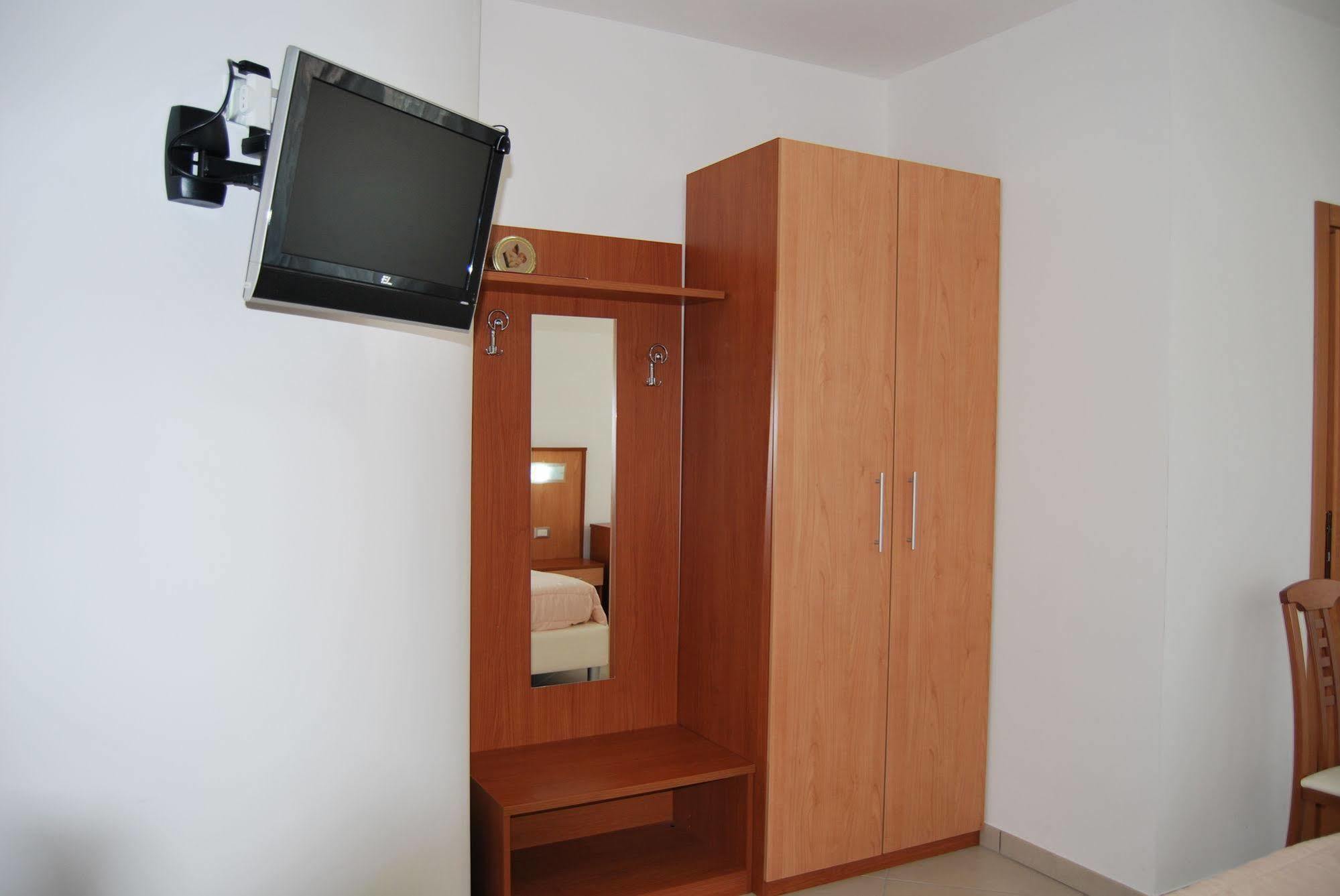 Hotel Europa Nereto Dış mekan fotoğraf