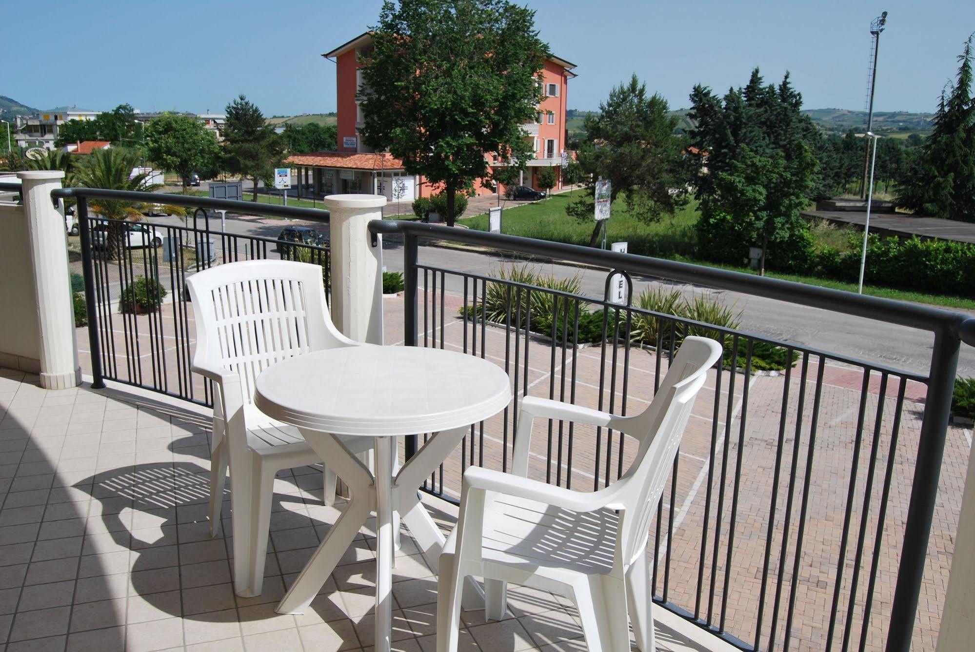 Hotel Europa Nereto Dış mekan fotoğraf